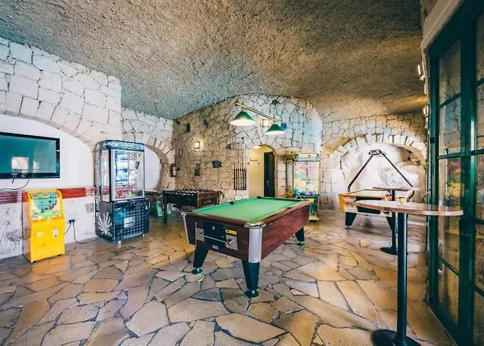 Aqua - Tropical Dream - Oceanfront