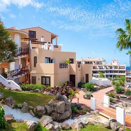 Aqua Oceanfront - Parque Albatros Heated Pool Complex - Tropical Dream